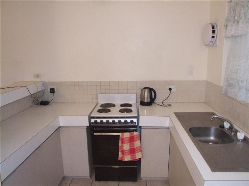 2/12 McMaster Street, Victoria Park WA 6100