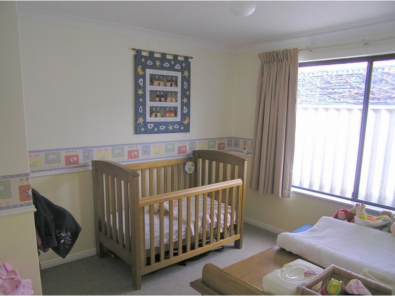 16a Gladstone St, St James WA 6102