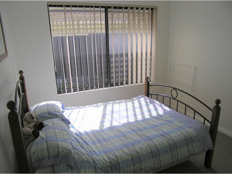 16a Gladstone St, St James WA 6102