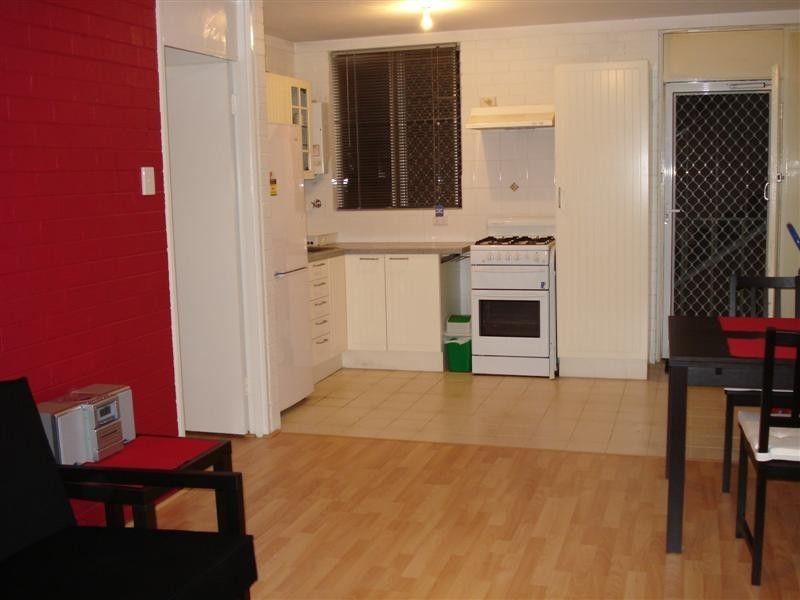 2/73 King George Street, Victoria Park WA 6100