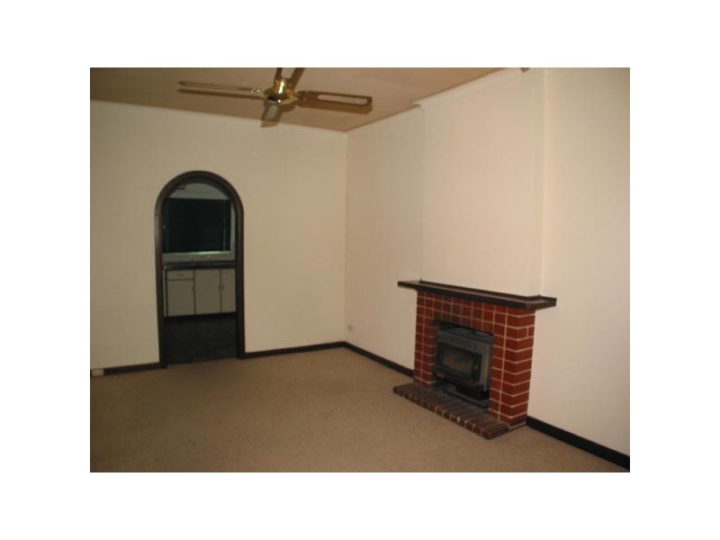 294 Keymer St, Cloverdale WA 6105