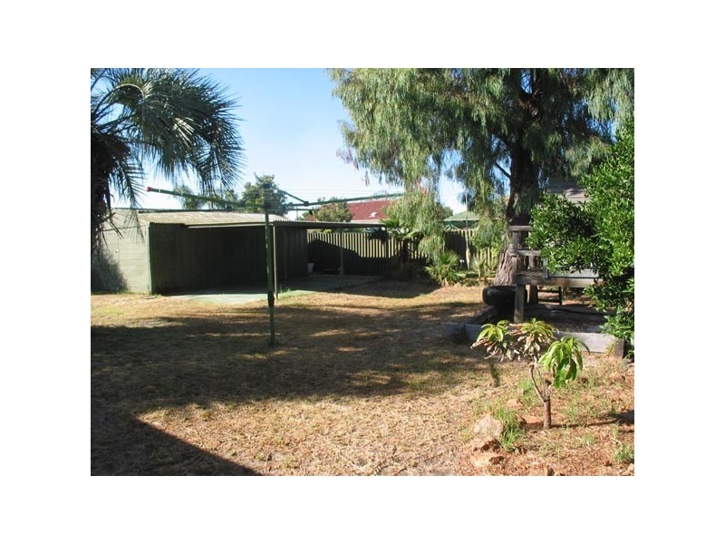 294 Keymer St, Cloverdale WA 6105