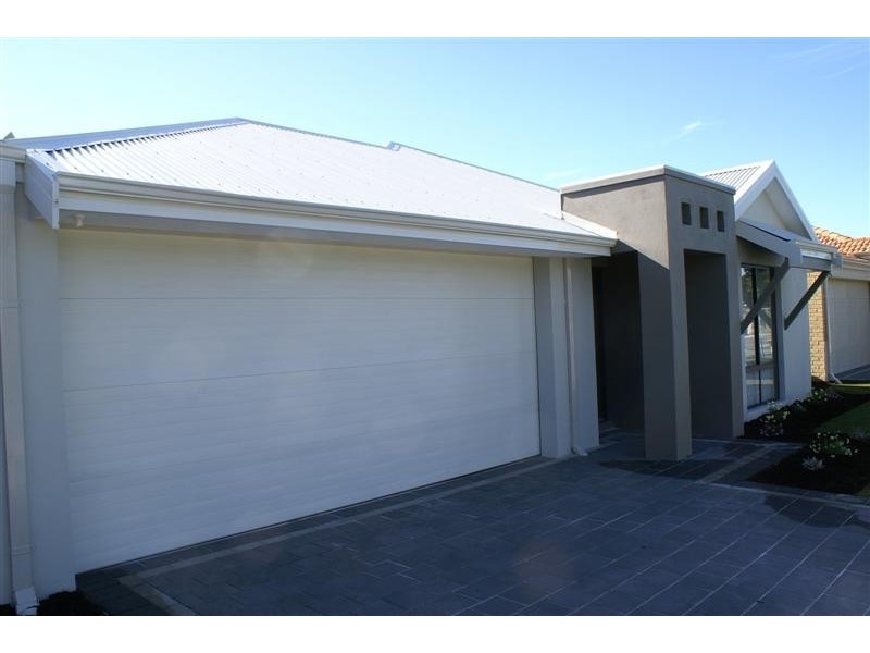 B/2 Sullivan St, Beckenham WA 6107