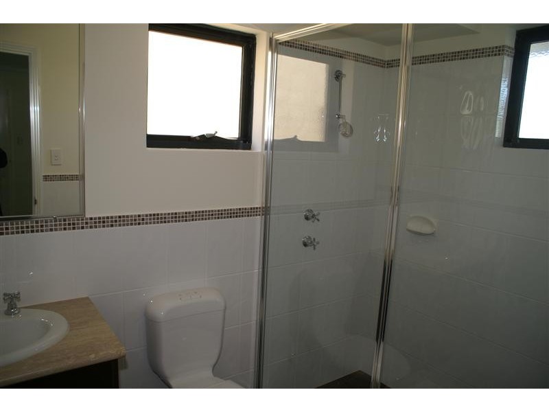 B/2 Sullivan St, Beckenham WA 6107