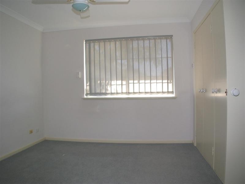 2/19 McMillian St, Victoria Park WA 6100