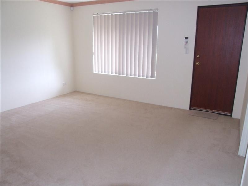 27 Petrel Cl, Wilson WA 6107