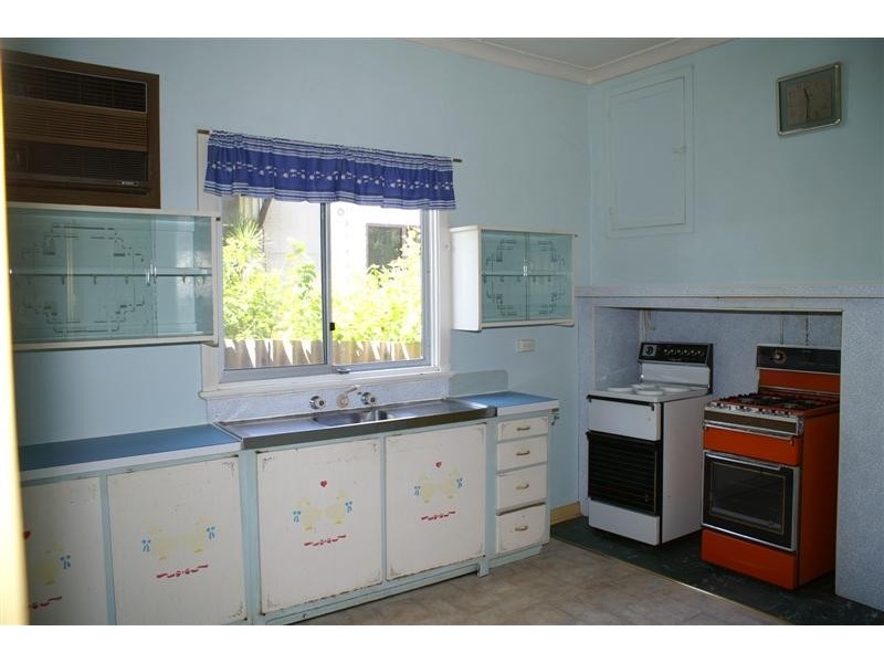 74 Roberts Street, Bayswater WA 6053