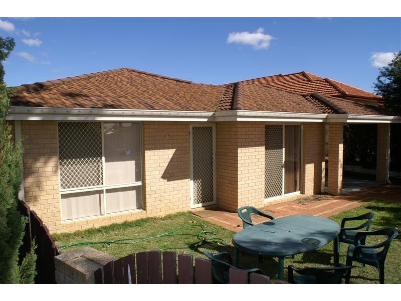 1/19 Warwick Street, St James WA 6102