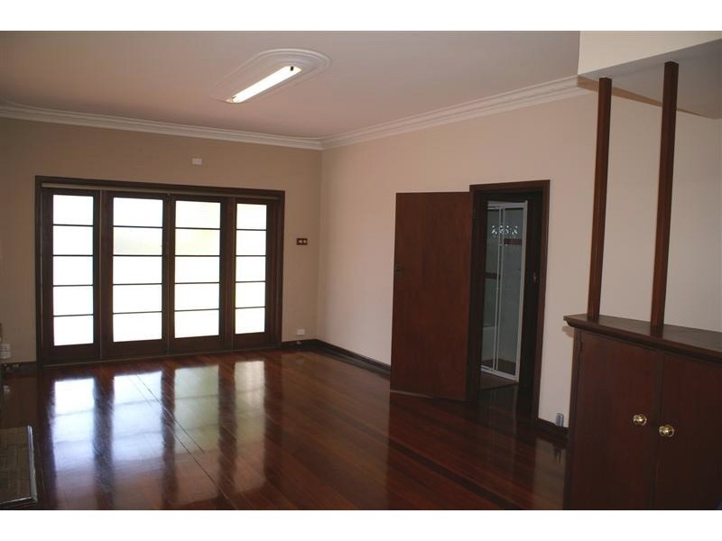 8 Huntingdon Street, East Victoria Park WA 6101