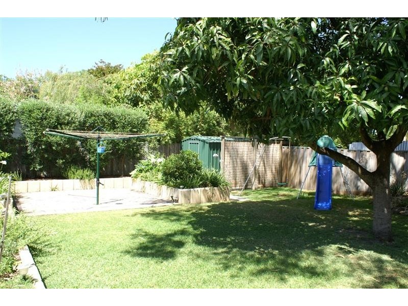 9 Benporath St, Burswood WA 6100