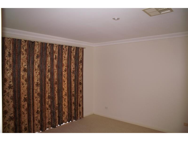 6 Heirisson Way, Victoria Park WA 6100