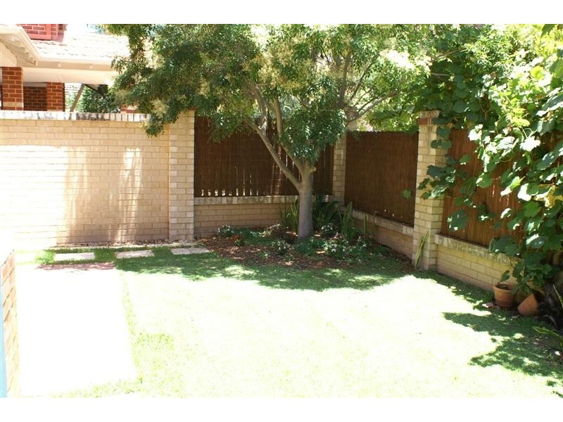 6 Heirisson Way, Victoria Park WA 6100