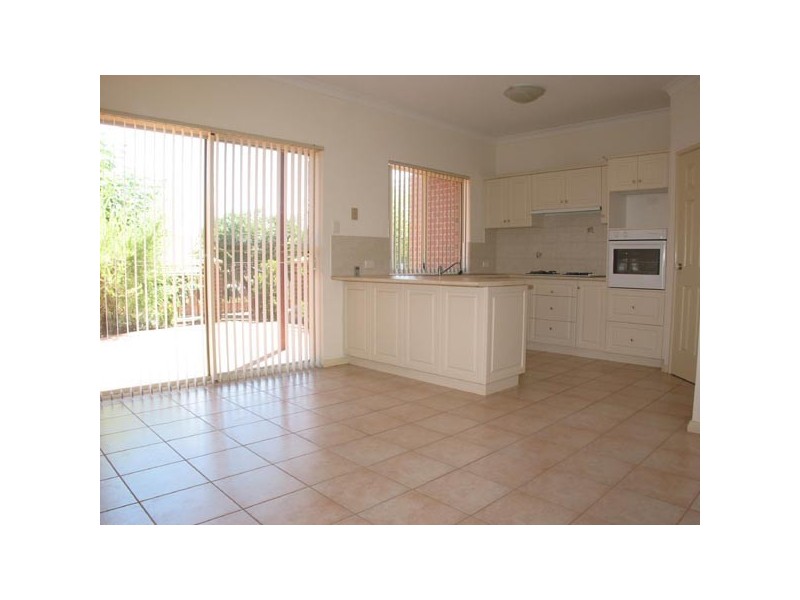 1/40 McMaster St, Victoria Park WA 6100