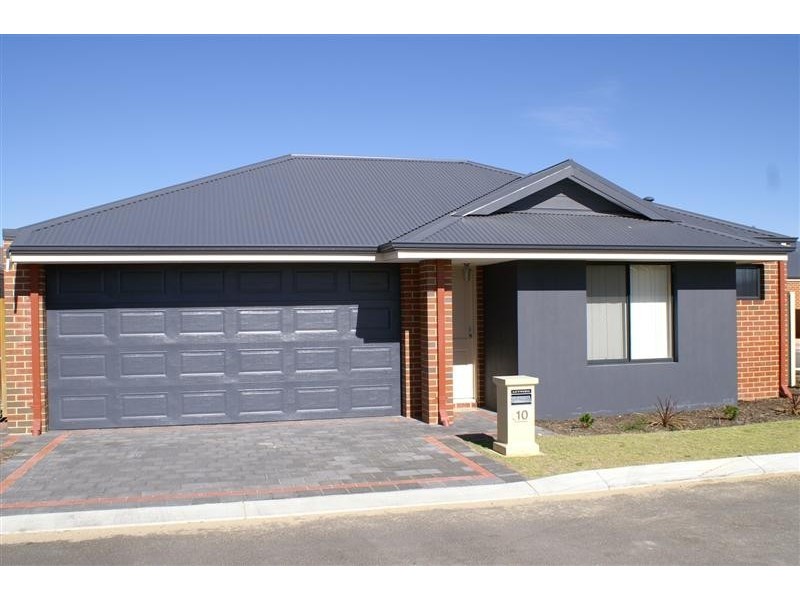 10/11 Hazlett Way, Canning Vale WA 6155