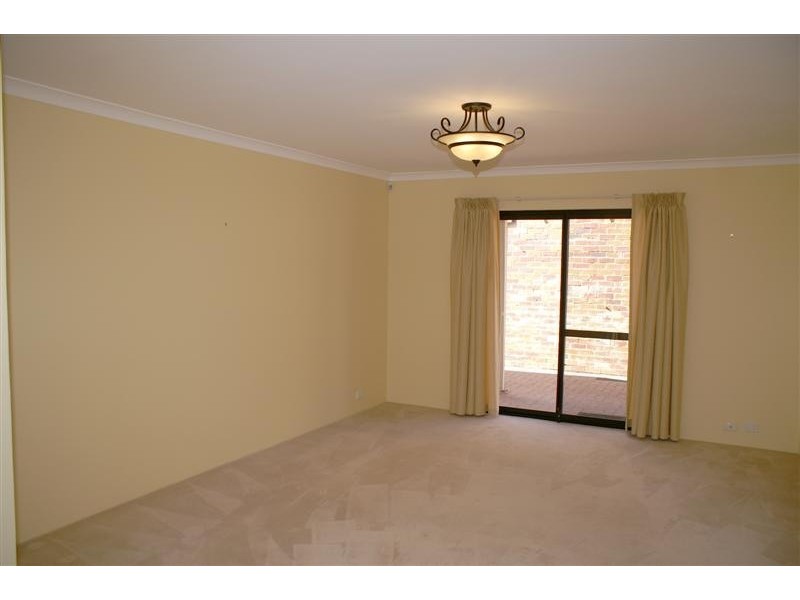 1/12 Leonard St, Victoria Park WA 6100