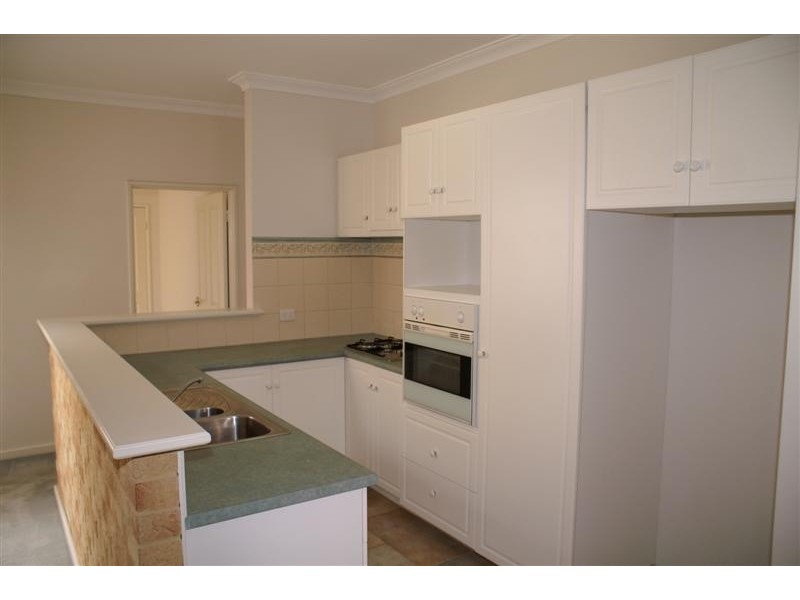 4/43 Pitt Street, St James WA 6102