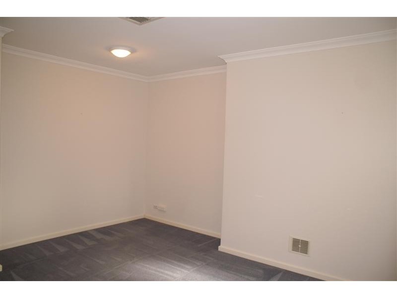 4/43 Pitt Street, St James WA 6102