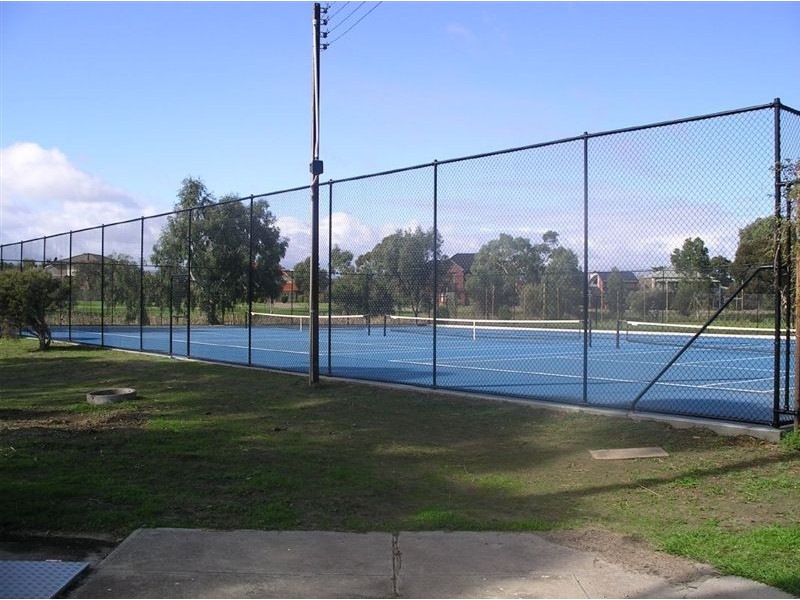 2 McLean Avenue, Grange SA 5022