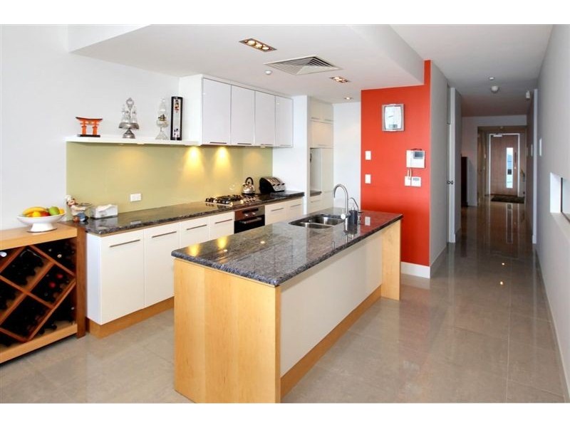 2.2/8-9 North Esplanade, Glenelg North SA 5045