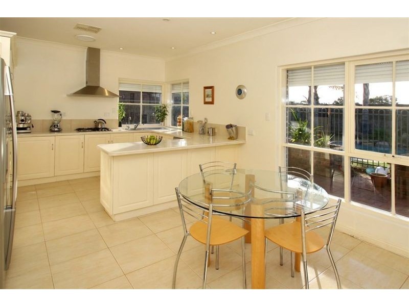 10 Hayes Court, West Lakes SA 5021