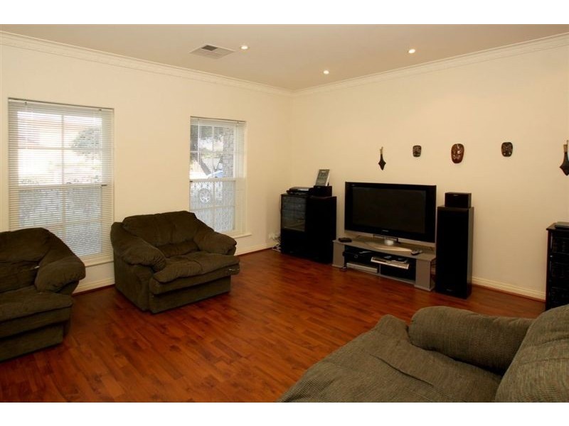 10 Hayes Court, West Lakes SA 5021