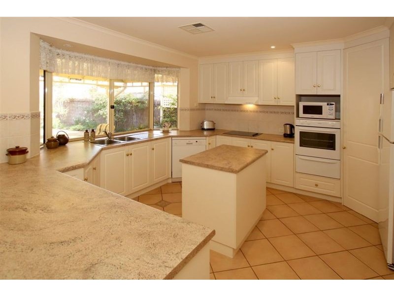 4 Alexander Court, Novar Gardens SA 5040