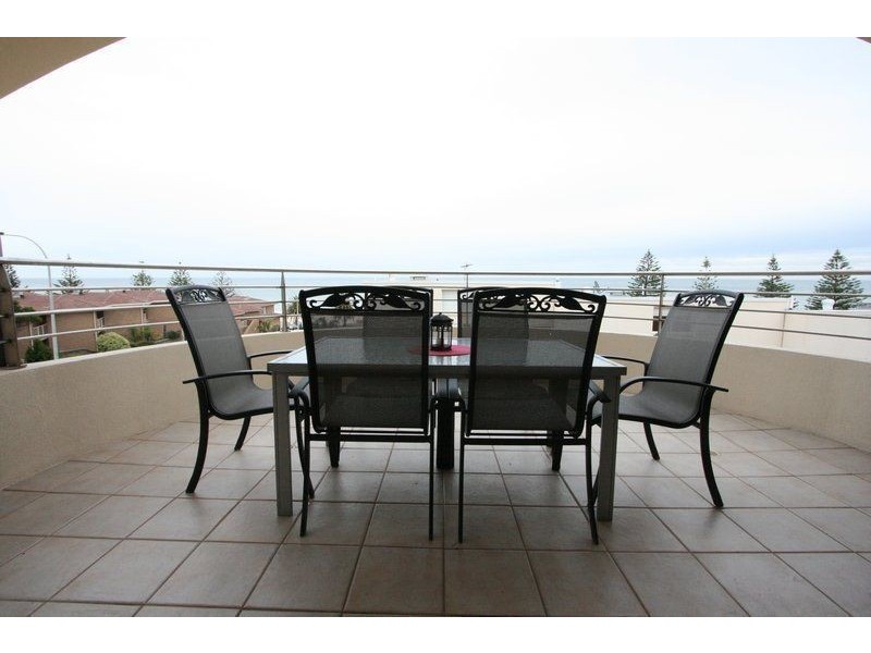 56A Wheatland St, Seacliff SA 5049