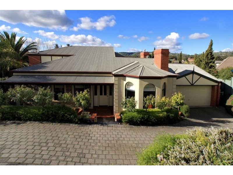 7 Goldfinch Place, Flagstaff Hill SA 5159