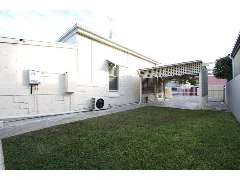2 Mary Street, Glenelg North SA 5045