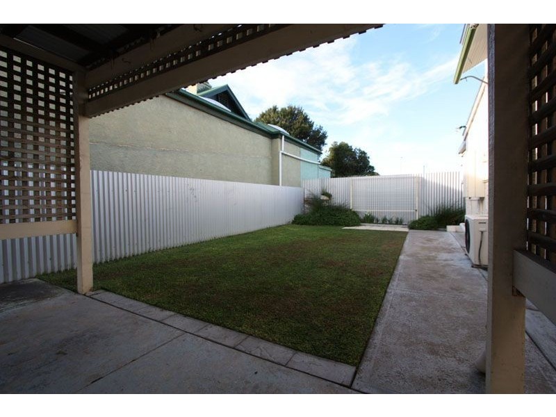 2 Mary Street, Glenelg North SA 5045