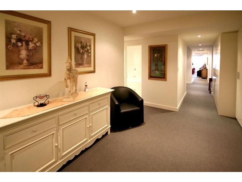 610/19 Holdfast Promenade, Glenelg SA 5045