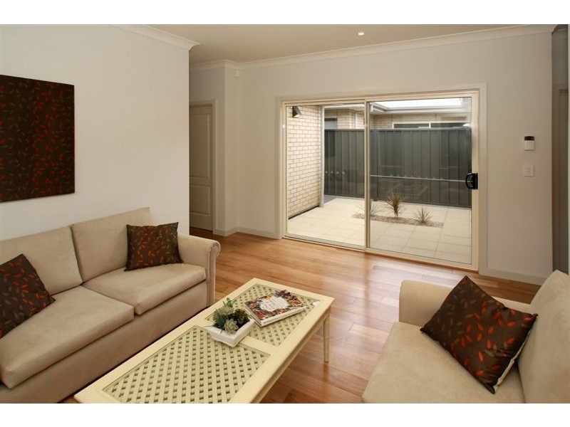 5 & 5A Meredith Avenue, Glengowrie SA 5044