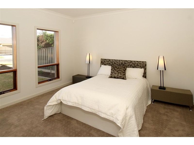 5 & 5A Meredith Avenue, Glengowrie SA 5044