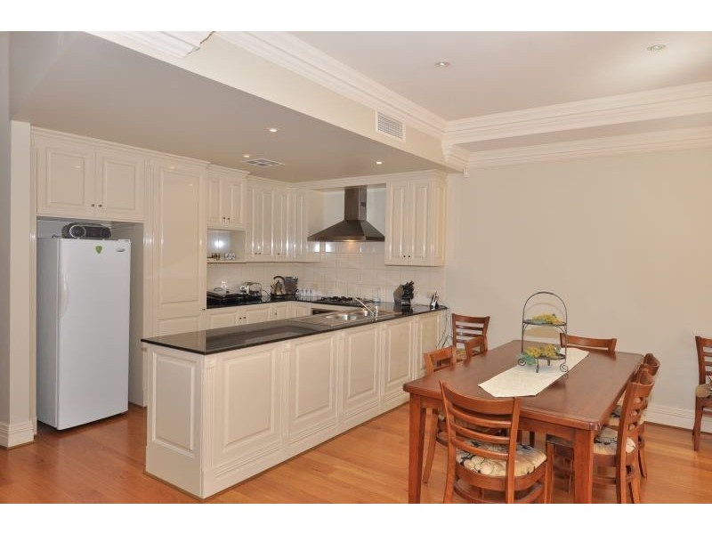 1-7 Torrens Square, Glenelg SA 5045