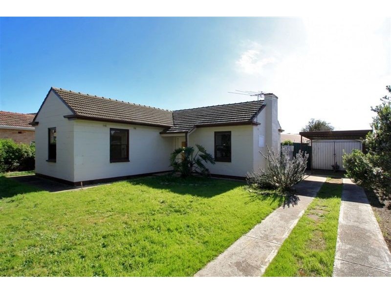 6 Cowra Crescent, Park Holme SA 5043