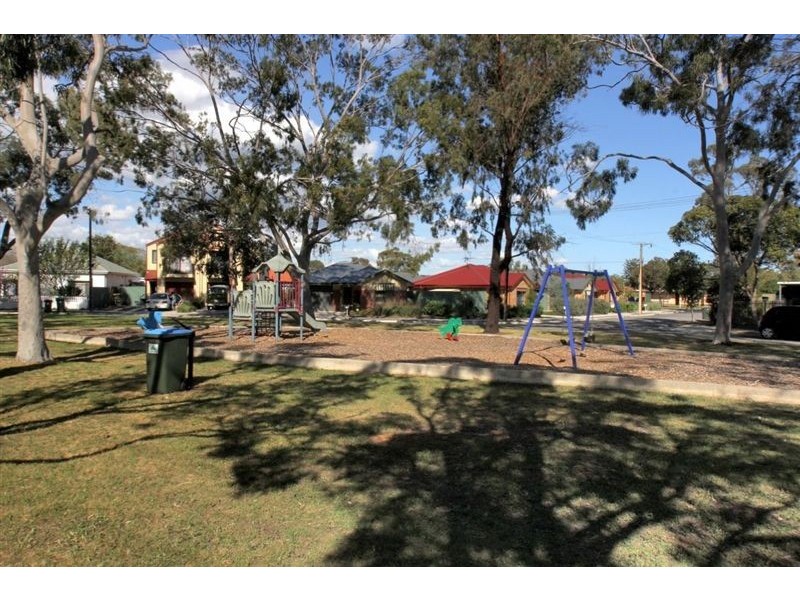 6 Cowra Crescent, Park Holme SA 5043