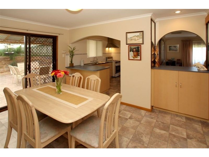 246 The Cove Road, Hallett Cove SA 5158