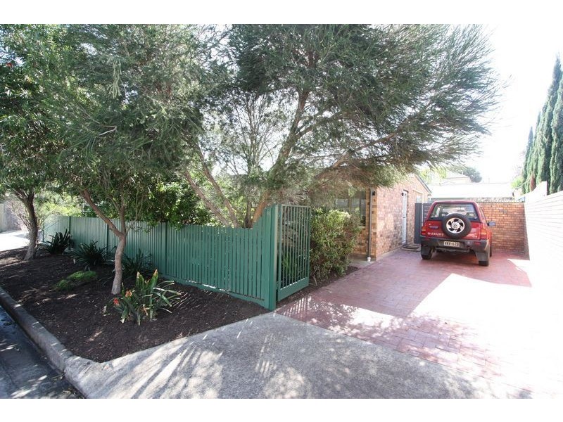 13 Yarrum Grove, Glenelg South SA 5045