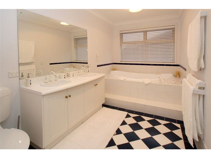 4 Averil Court, Somerton Park SA 5044