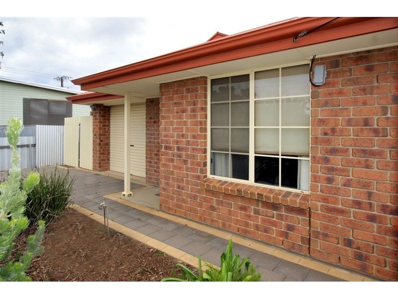 4 White Crescent, Seacombe Gardens SA 5047