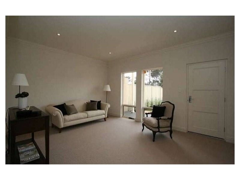 2 Gore Street, Glenelg North SA 5045