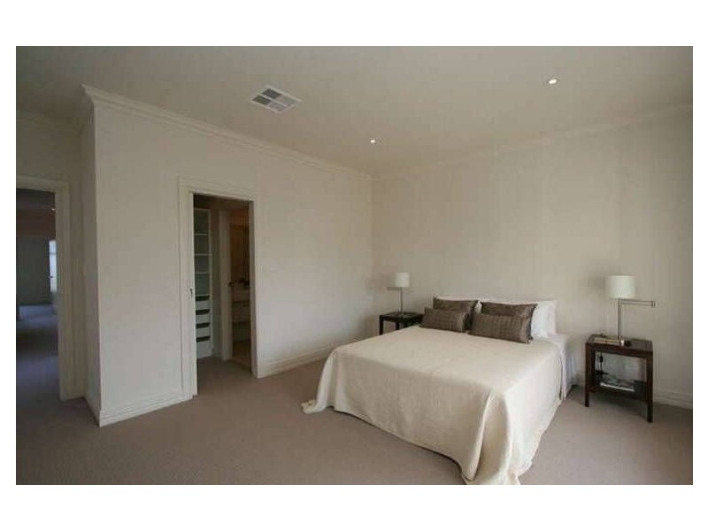 2 Gore Street, Glenelg North SA 5045