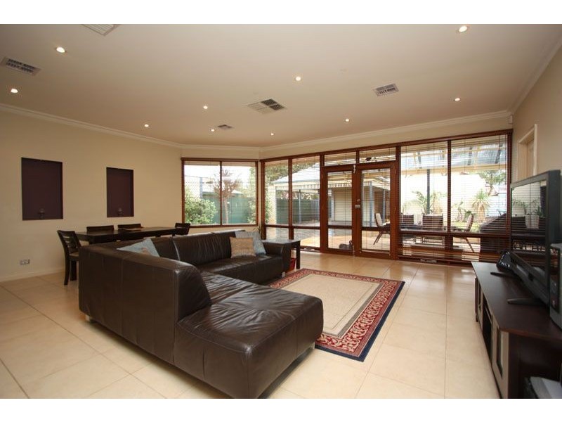 14 Edison Street, Glenelg North SA 5045