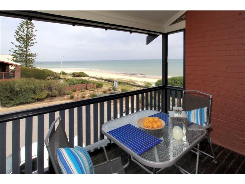 2/385 Esplanade, Henley Beach SA 5022