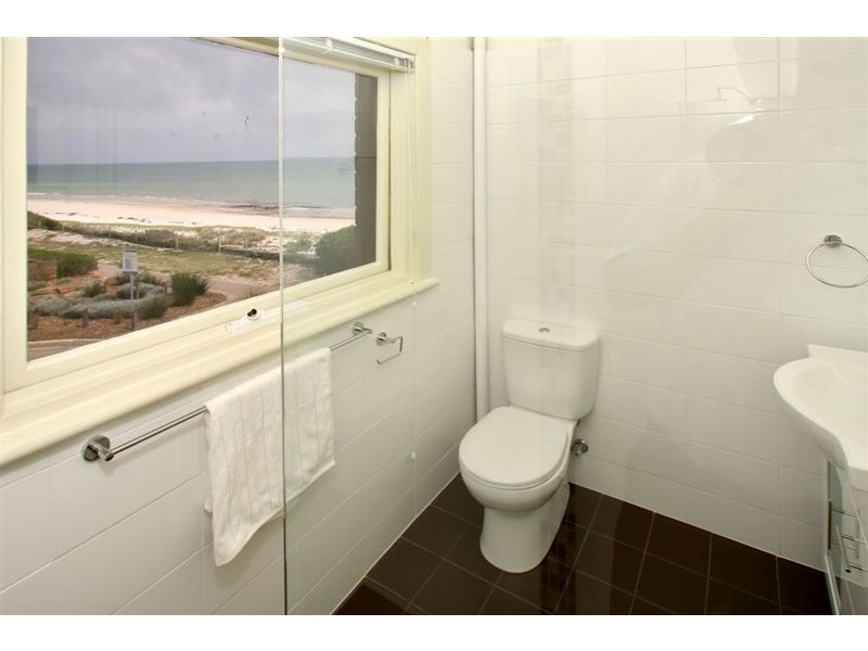 2/385 Esplanade, Henley Beach SA 5022