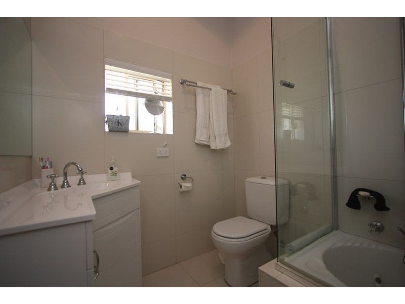 2 Carnarvon Avenue, Glenelg North SA 5045