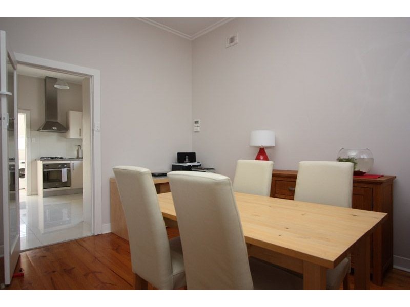 2 Carnarvon Avenue, Glenelg North SA 5045