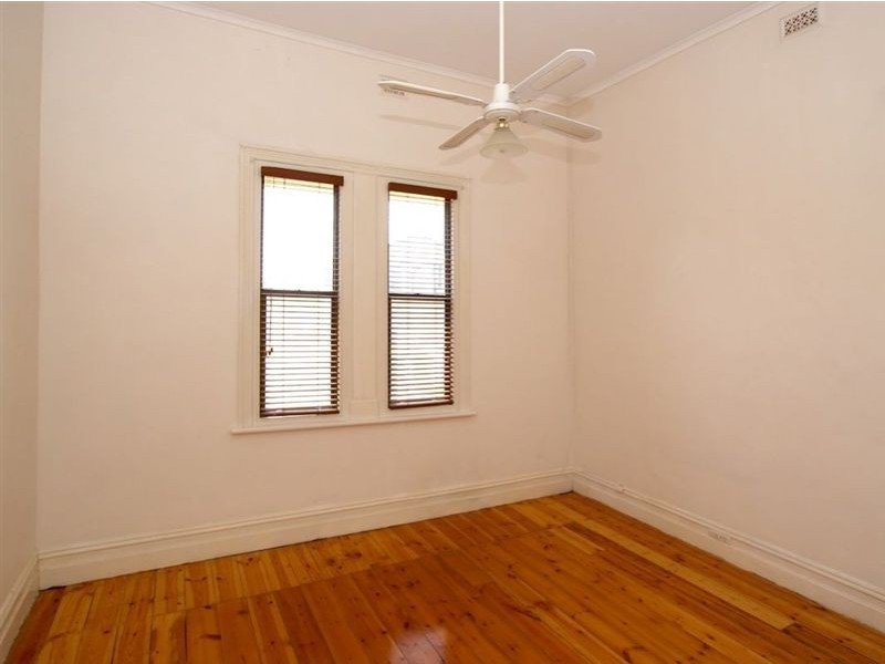 8 Whaddon Road, Brooklyn Park SA 5032