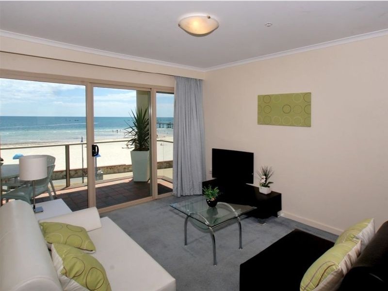 10/5 South Esplanade, Glenelg South SA 5045