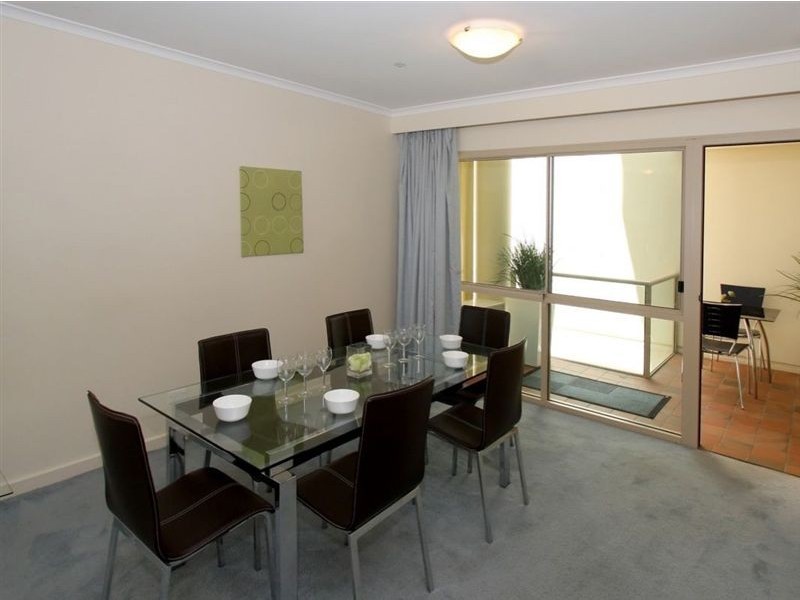 10/5 South Esplanade, Glenelg South SA 5045